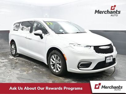 Used 2023 Chrysler Pacifica Touring-L