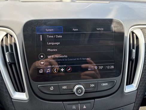 Used 2024 Chevrolet Malibu LT image 20