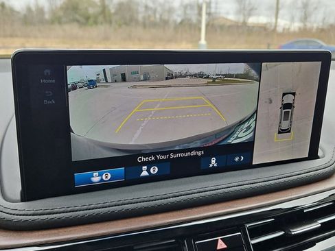 Used 2025 Acura MDX SH-AWD w/ Advance Package image 14