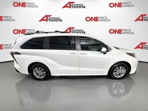 Certified 2025 Toyota Sienna XLE w/ XLE Plus Package AWD/4WD image 9