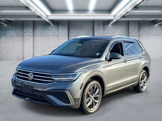 Used 2022 Volkswagen Tiguan SE video 1