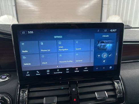 Used 2022 Lincoln Navigator Reserve image 21