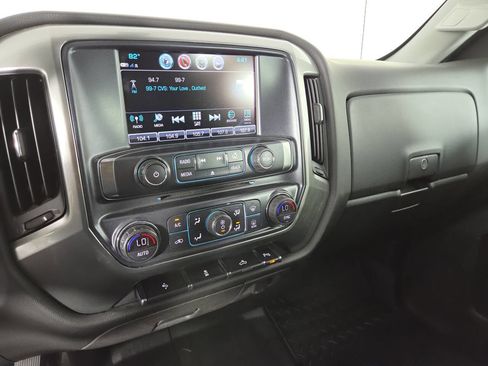 Used 2018 Chevrolet Silverado 1500 LT w/ All Star Edition AWD/4WD image 28