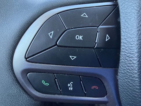 Used 2021 Jeep Cherokee Latitude Lux w/ Comfort/Convenience Group AWD/4WD image 33