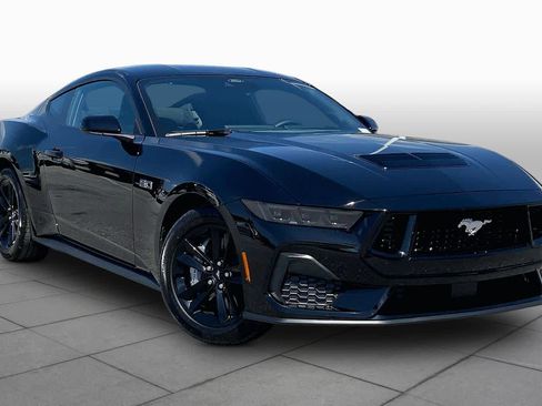 Certified 2026 Ford Mustang GT RWD image 3