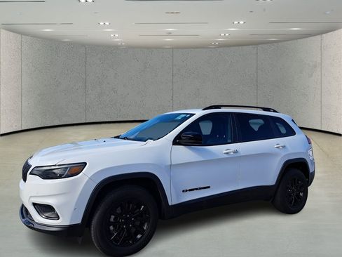Used 2023 Jeep Cherokee Altitude Lux image 9