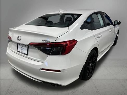 Certified 2024 Honda Civic Sport image 6