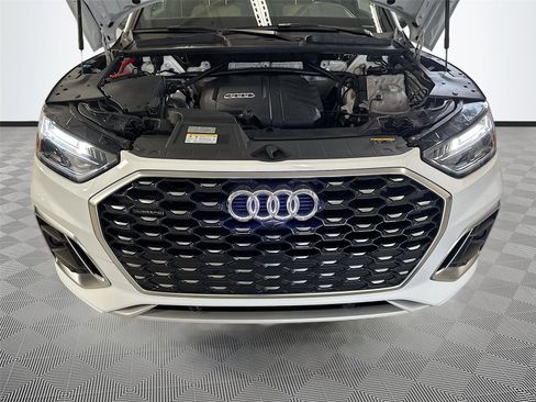 Used 2023 Audi Q5 2.0T Premium Plus w/ Premium Plus Package AWD/4WD image 28
