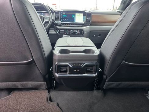 Used 2023 Chevrolet Silverado 1500 High Country image 18