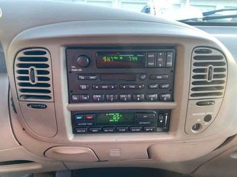 Used 2002 Ford F150 King Ranch RWD image 18