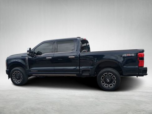 Used 2024 Ford F250 Platinum image 5