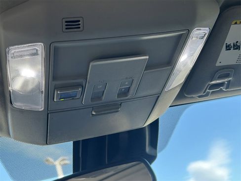 Used 2021 Toyota Tundra Limited image 17