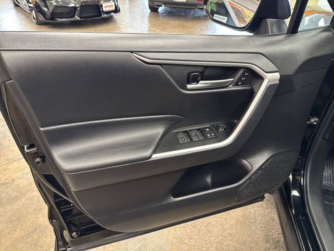Used 2023 Toyota RAV4 XLE Premium image 26