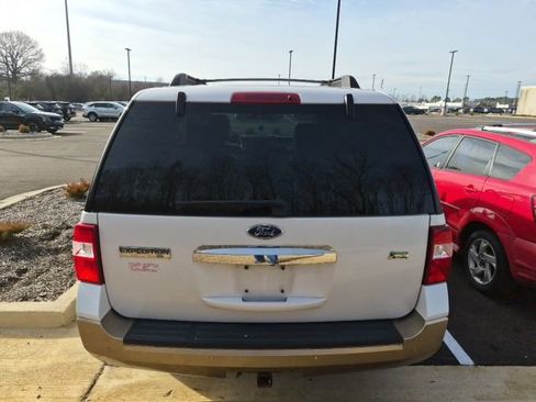 Used 2011 Ford Expedition XLT w/ 202A Rapid Spec Order Code image 5
