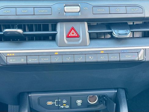 New 2025 Kia K4 LXS image 15