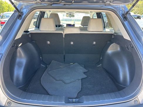 Used 2023 Toyota Corolla Cross LE image 40