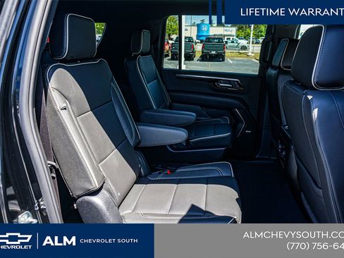 New 2026 Chevrolet Suburban Premier RWD image 22