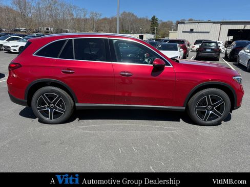 New 2026 Mercedes-Benz GLC 300 4MATIC image 9