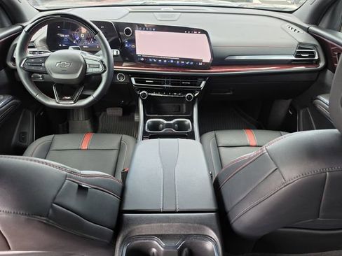 Used 2024 Chevrolet Traverse RS w/ LPO, Floor Liner Package FWD image 15