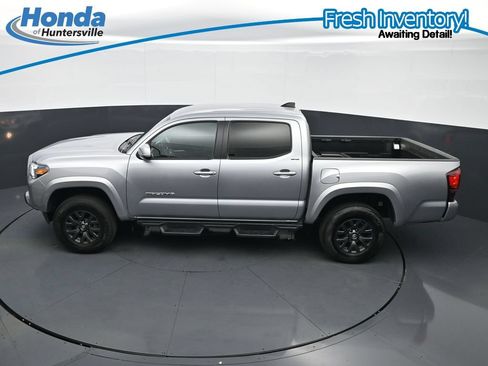Used 2023 Toyota Tacoma SR5 w/ Technology Package AWD/4WD image 23
