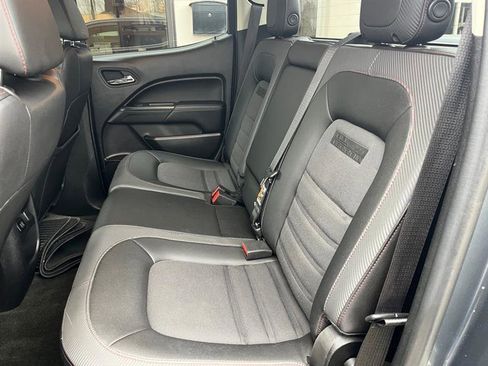 Used 2015 GMC Canyon SLE w/ All-Terrain Package AWD/4WD image 20