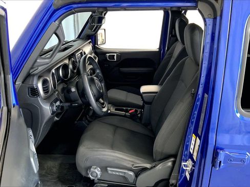 Used 2018 Jeep Wrangler Unlimited Sport S AWD/4WD image 15