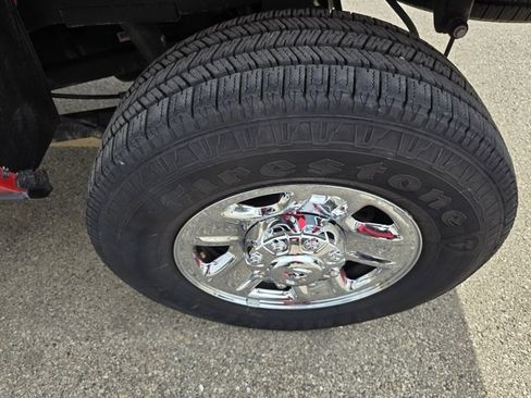 Used 2024 RAM 2500 Big Horn w/ Bed Utility Group image 8