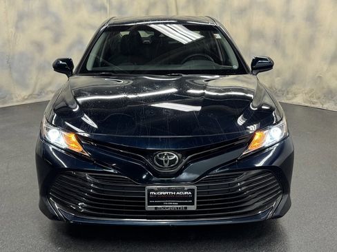 Used 2018 Toyota Camry L image 5