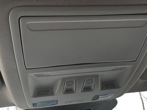 Certified 2024 Ford Escape SE w/ PHEV Premium Package image 23