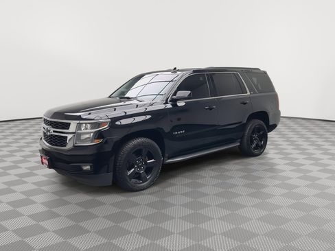 Used 2017 Chevrolet Tahoe LT w/ LT Midnight Edition AWD/4WD image 39
