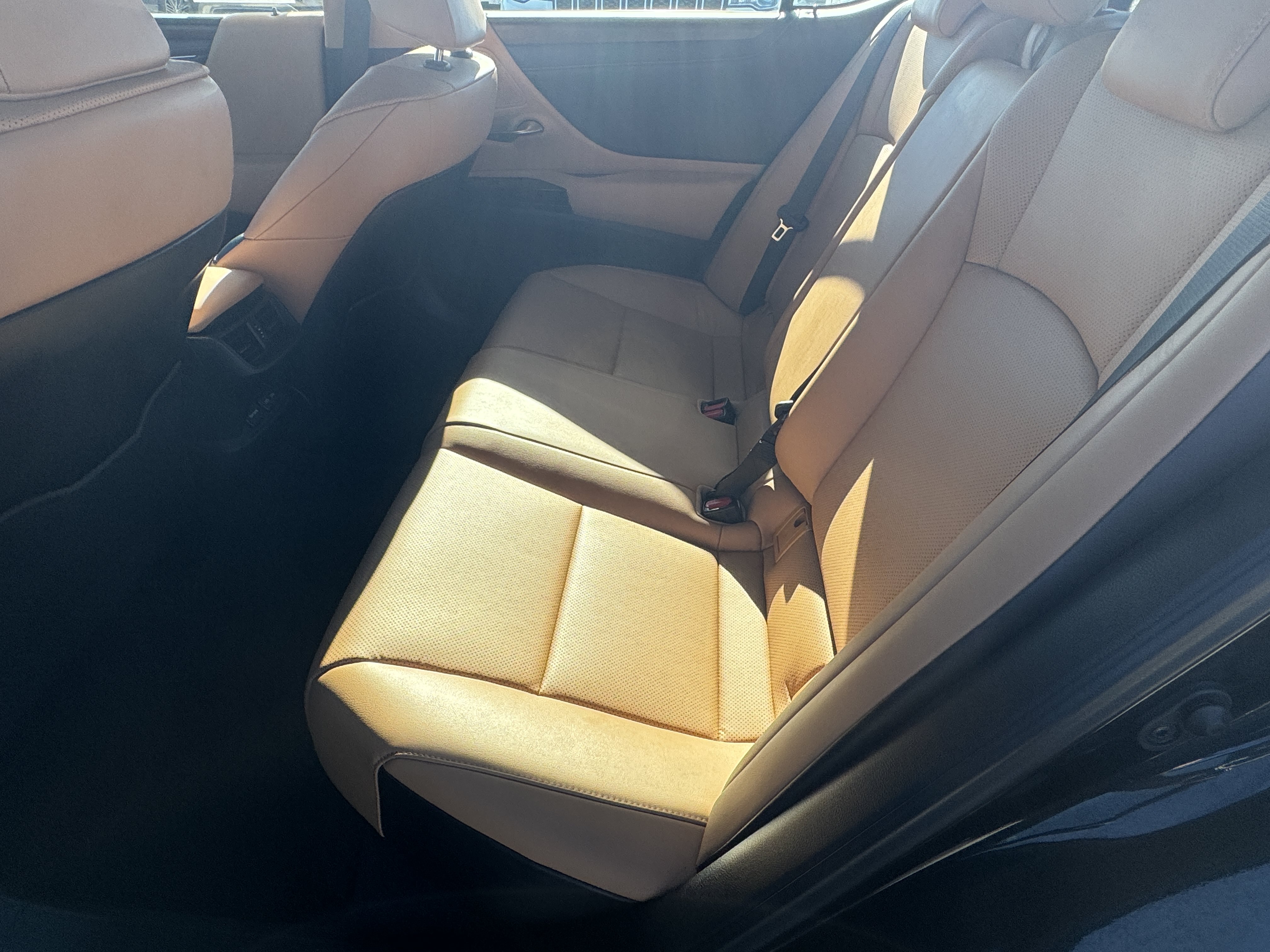 Certified 2024 Lexus ES 350 w/ Premium Package FWD image 29