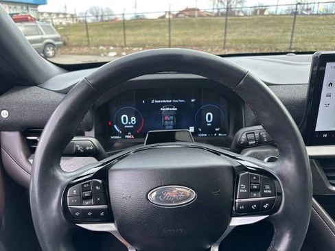Used 2025 Ford Explorer Platinum w/ Ultimate Package image 51