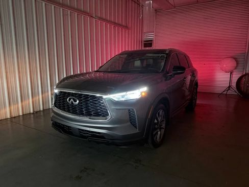 Certified 2024 INFINITI QX60 Luxe w/ Cargo Package FWD image 9