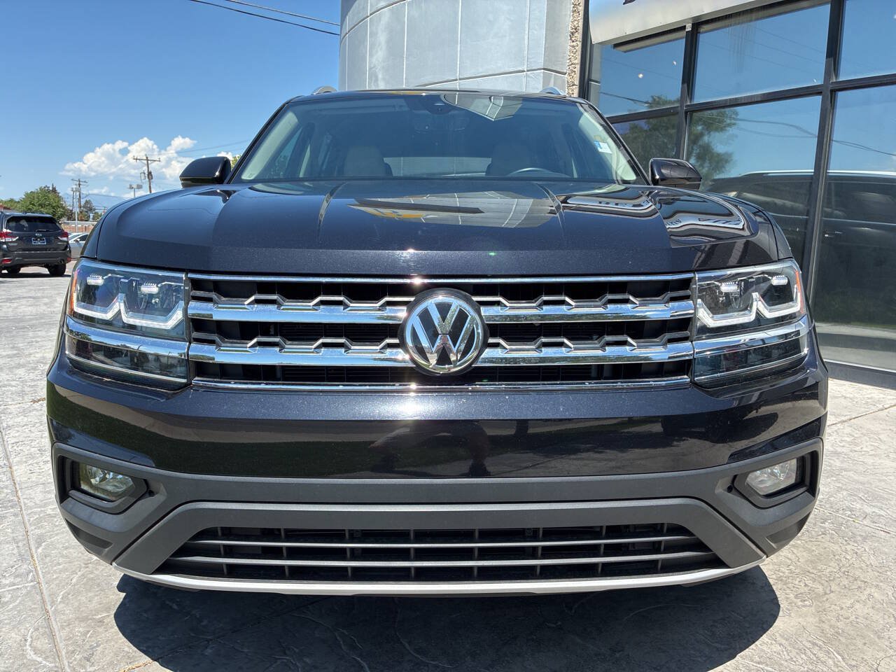 Used 2019 Volkswagen Atlas SE w/ Towing Package FWD image 2