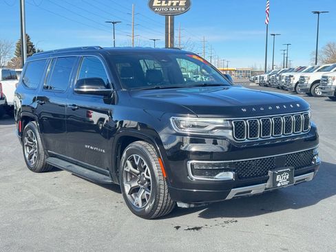 Used 2024 Jeep Wagoneer Series III image 3