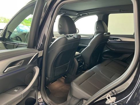 Used 2022 BMW X3 M40i w/ Premium Package image 36