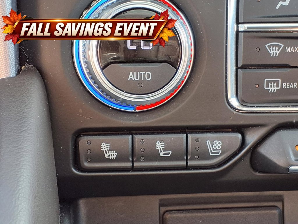 Used 2021 GMC Yukon SLT w/ SLT Premium Package AWD/4WD image 16