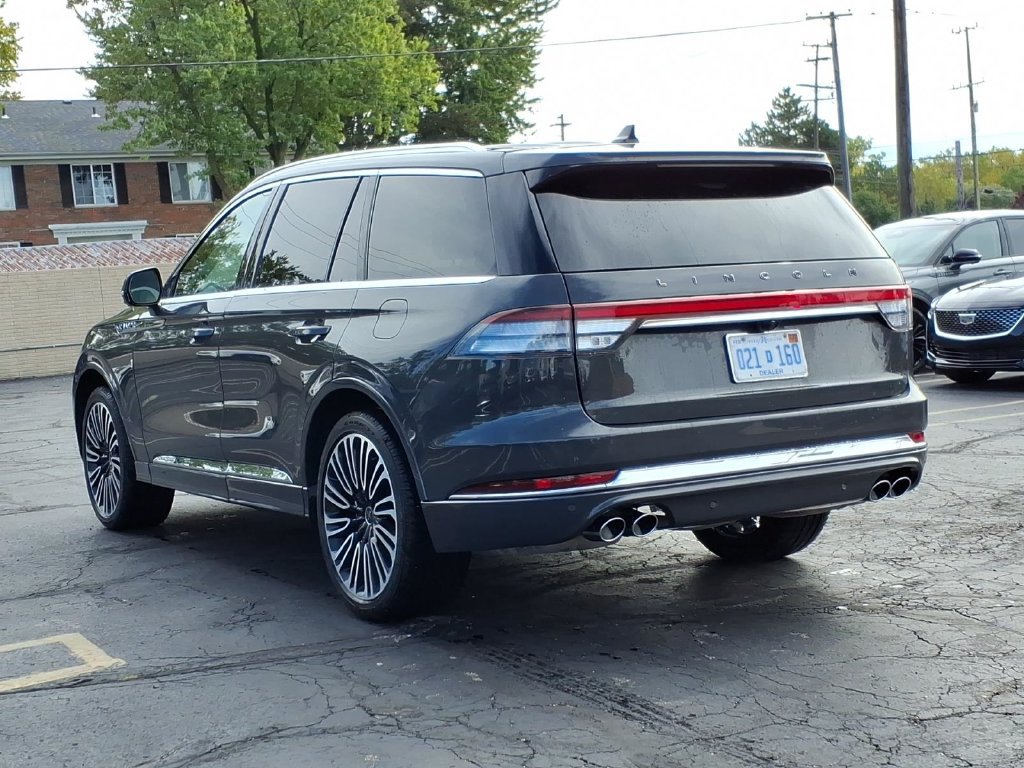 Used 2024 Lincoln Aviator Black Label AWD/4WD image 5