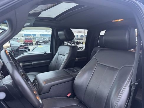 Used 2016 Ford F250 Lariat w/ Lariat Ultimate Package image 14