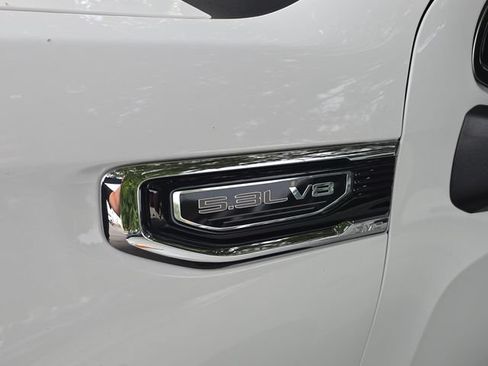 Used 2025 GMC Sierra 1500 SLT AWD/4WD image 5