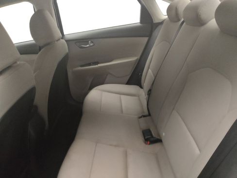 Used 2021 Kia Forte LXS FWD image 18