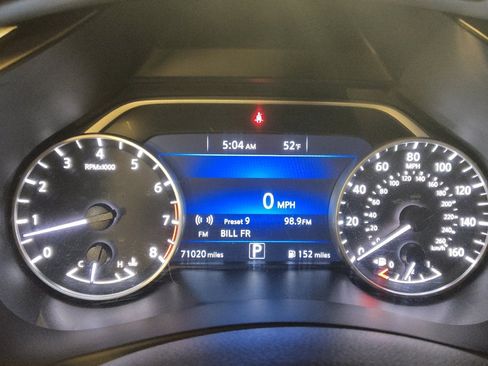 Used 2019 Nissan Murano S image 23