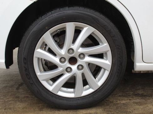 Used 2012 MAZDA MAZDA5 Sport image 29