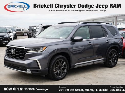 Used 2024 Honda Pilot Touring image 1