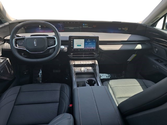 Used 2026 Lincoln Nautilus Premier w/ Equipment Group 102A AWD/4WD image 9