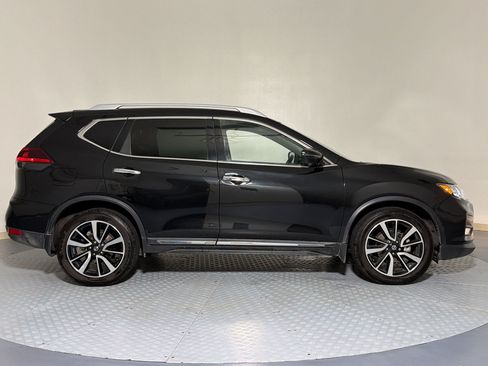 Used 2019 Nissan Rogue SL w/ Premium Package FWD image 7