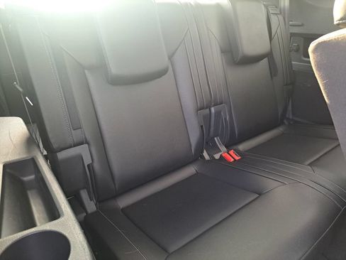 Used 2018 Volkswagen Atlas SEL w/ R-Line Package AWD/4WD image 29