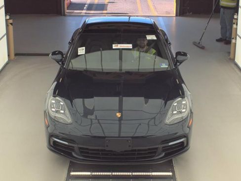 Used 2018 Porsche Panamera 4 w/ Premium Package image 2