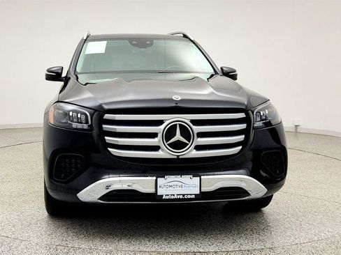 Used 2024 Mercedes-Benz GLS 450 4MATIC image 2