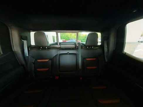 Used 2021 GMC Sierra 1500 AT4 w/ AT4 Premium Package AWD/4WD image 34